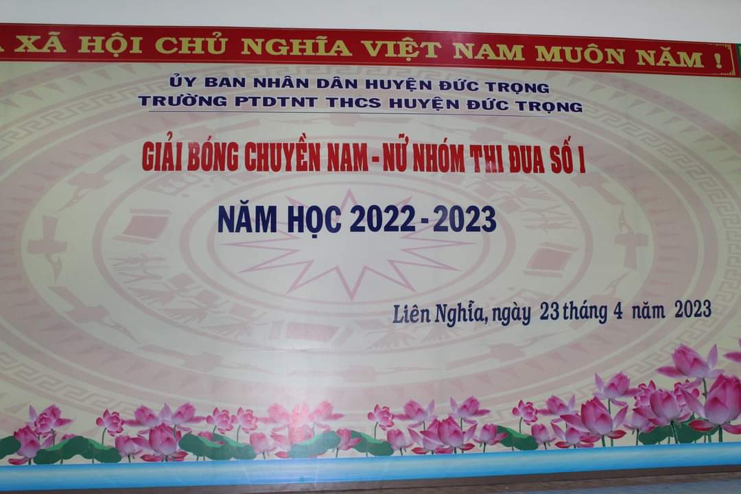 Giải bóng chuyền cụm thi đua số 1