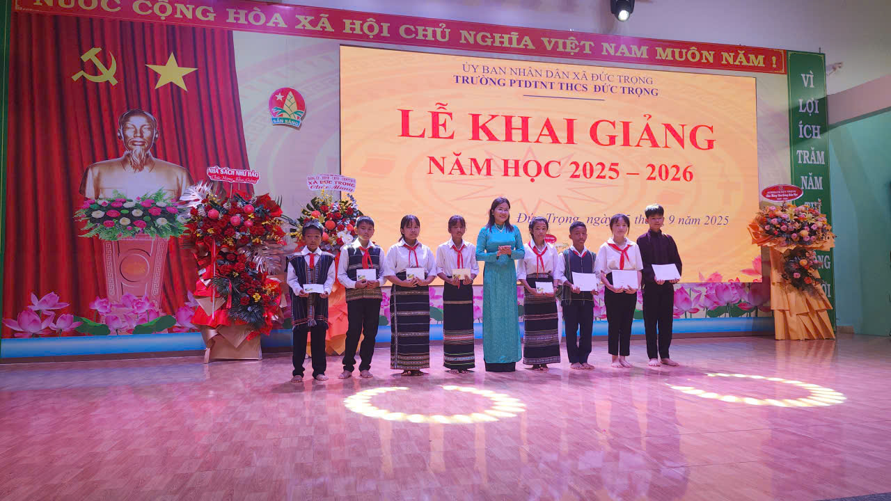 Ba-Doan-Thi-Mai-Huong-Uy-vien-BTV-Dang-uy-chu-nhiem-UBKT-Dan