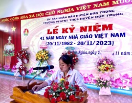 Em-K-Huynh-doc-bai-phat-bieu-cam-nghi-nhan-ngay-20-11.jpg