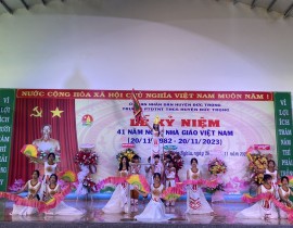 Cac-tiet-muc-van-nghe-chao-mung.jpg