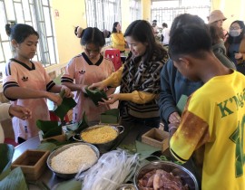 HS-goi-banh-chung-3.jpg