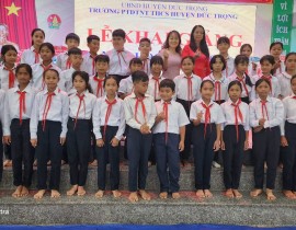 Hoc-sinh-lop-6a1.jpg