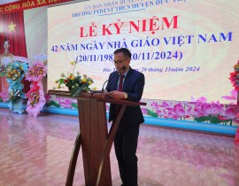 Thay-Phan-Tat-Hoa-HT-doc-truyen-thong-20-11.jpg