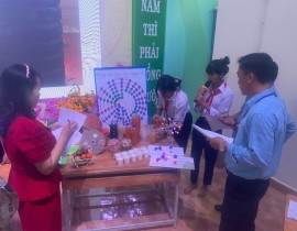 Lop-9A2-thuyet-trinh-va-gioi-thieu-siro-chanh-day.jpg