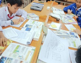 HS-hoat-dong-manh-ghep-1.jpg